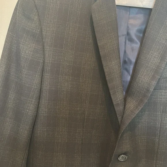 Banana Republic Men’s Sport Coat, Tailored Fit, navy/gray plaid, 42 - Picture 2 of 8